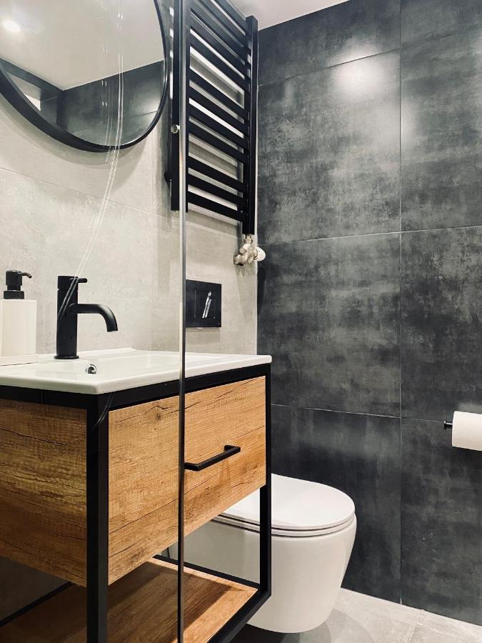 Apartment Premium Jacuzzi For Couples, Old Town Krasków Exteriör bild